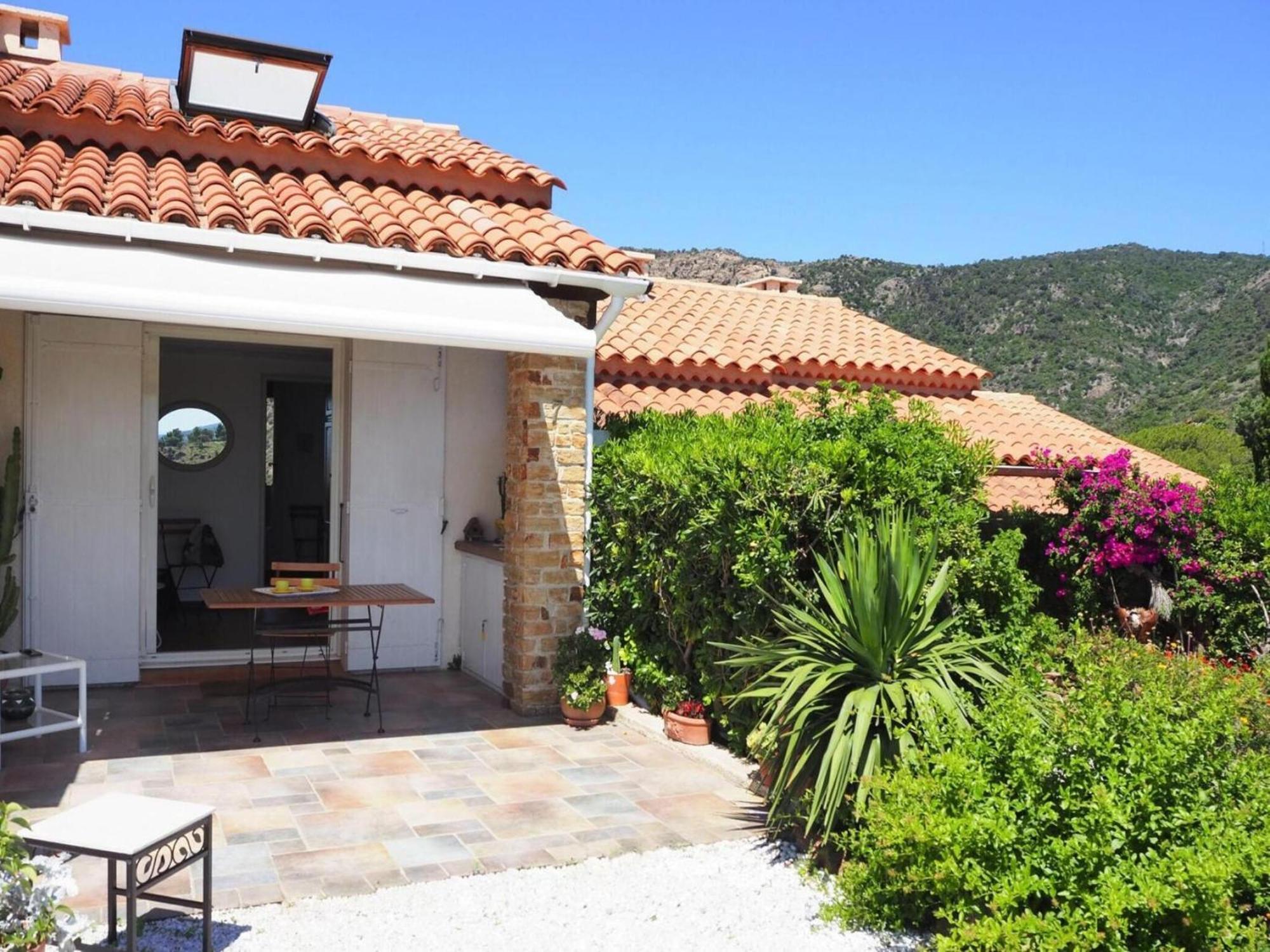 Pretty Tiny House With Sea View, Le Lavandou Buitenkant foto